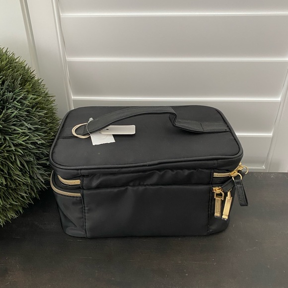 KESTREL Bags Kestrel Nwt Cosmetic Travel Bag Black Poshmark